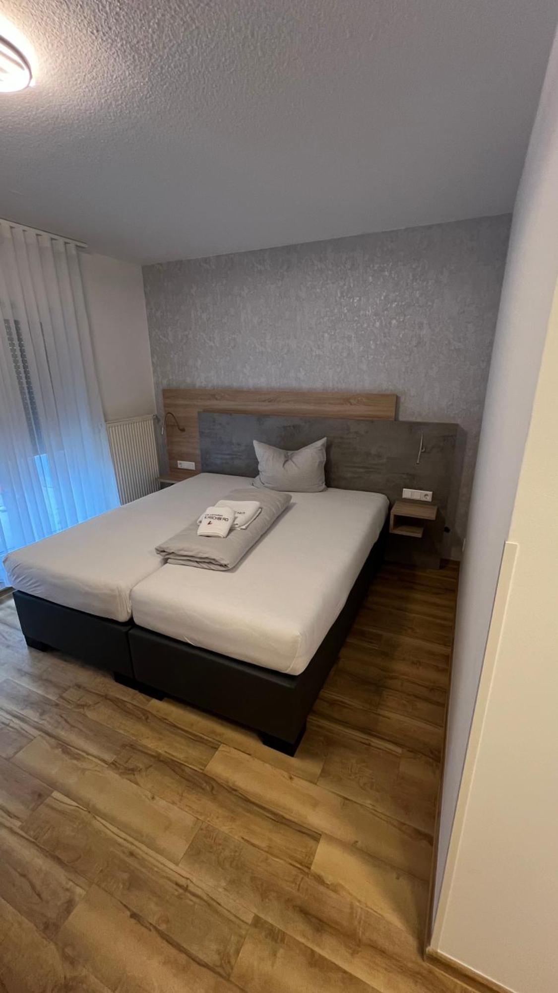 Hotel & Restaurant Am Kirschberg Alten Buseck Eksteriør bilde