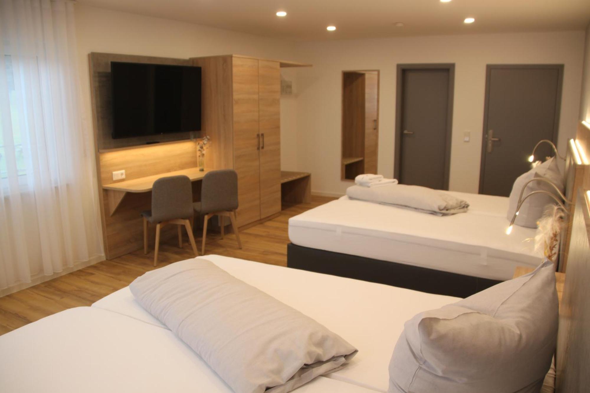 Hotel & Restaurant Am Kirschberg Alten Buseck Eksteriør bilde