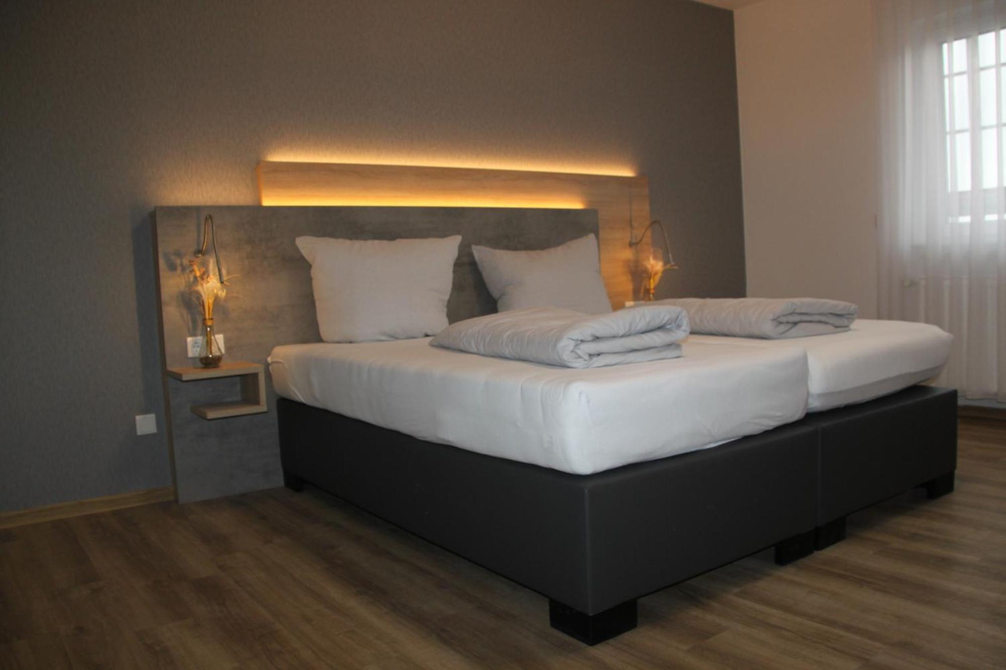 Hotel & Restaurant Am Kirschberg Alten Buseck Eksteriør bilde